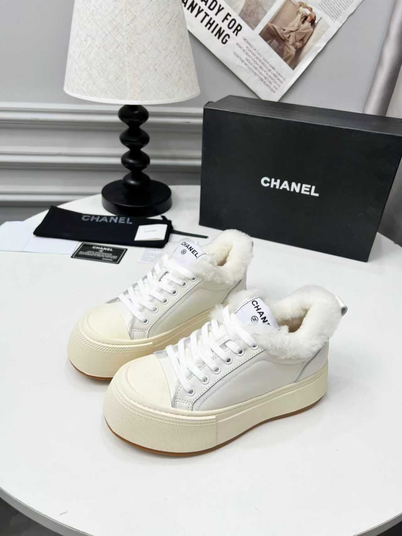 Ch**el sport shoes